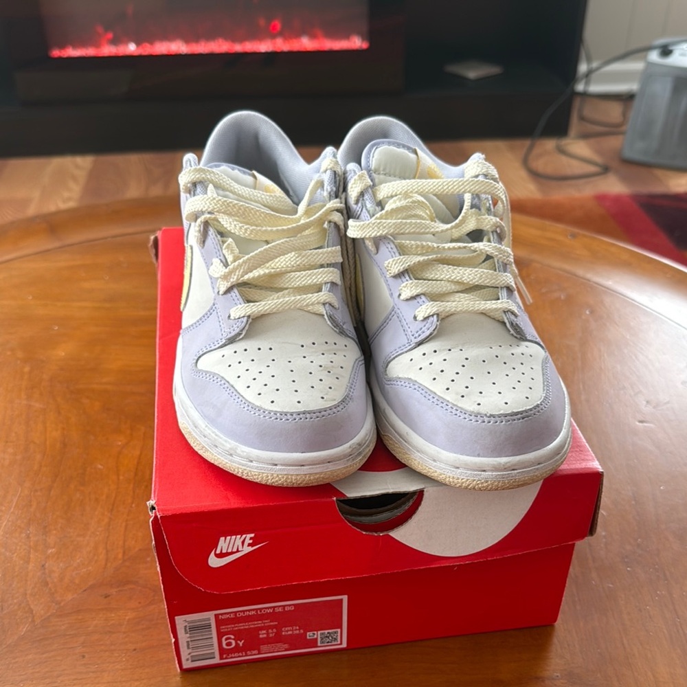 Nike Kids Shoes - Light Purple and White